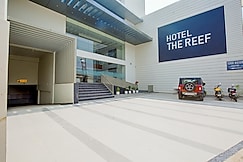 Hotel The Reef, Mohali