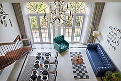 BOUTIQUE 2BHK FRENCH CONDO WIFI  POOL ASSAGAO, Goa