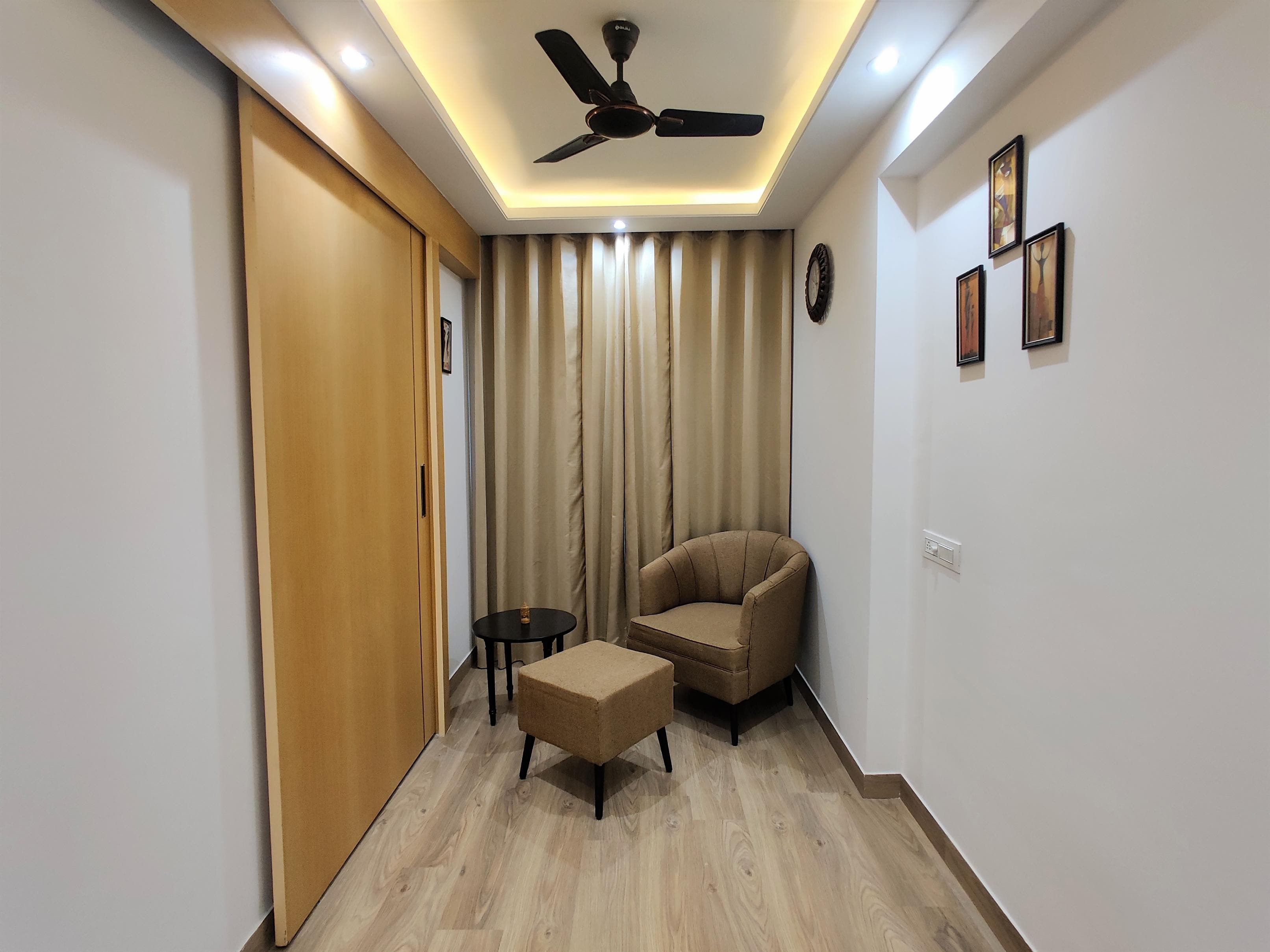 Studio Happy Homes - Tap to explore photos