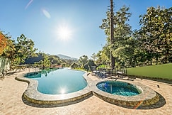 Paradise Pool Resort, Bhowali