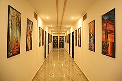 OM GAURI RESTAURANT & ROOMS, Rajpipla