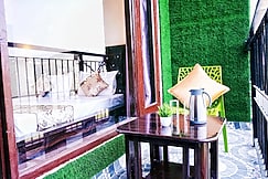 Vishal Holiday Home, Chail