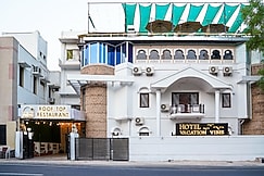 Hotel Vacation Vibes, Udaipur