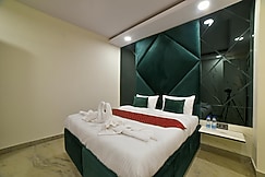 TWENTIES KAMLA NAGAR, Delhi