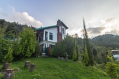 Joie de Vivre | Serene Private 3BHK Boutique Stay, Mukteshwar