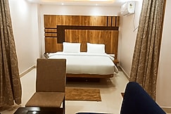 Hotel Crown Palace, Patna