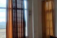 Taarini Homestay, Shoghi