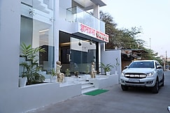 Dnyan Prabha Executive, Solapur