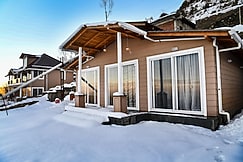 Silver linings cottage by Travelcults, Mukteshwar