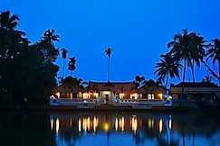 Palmy Lake Resort, Alleppey
