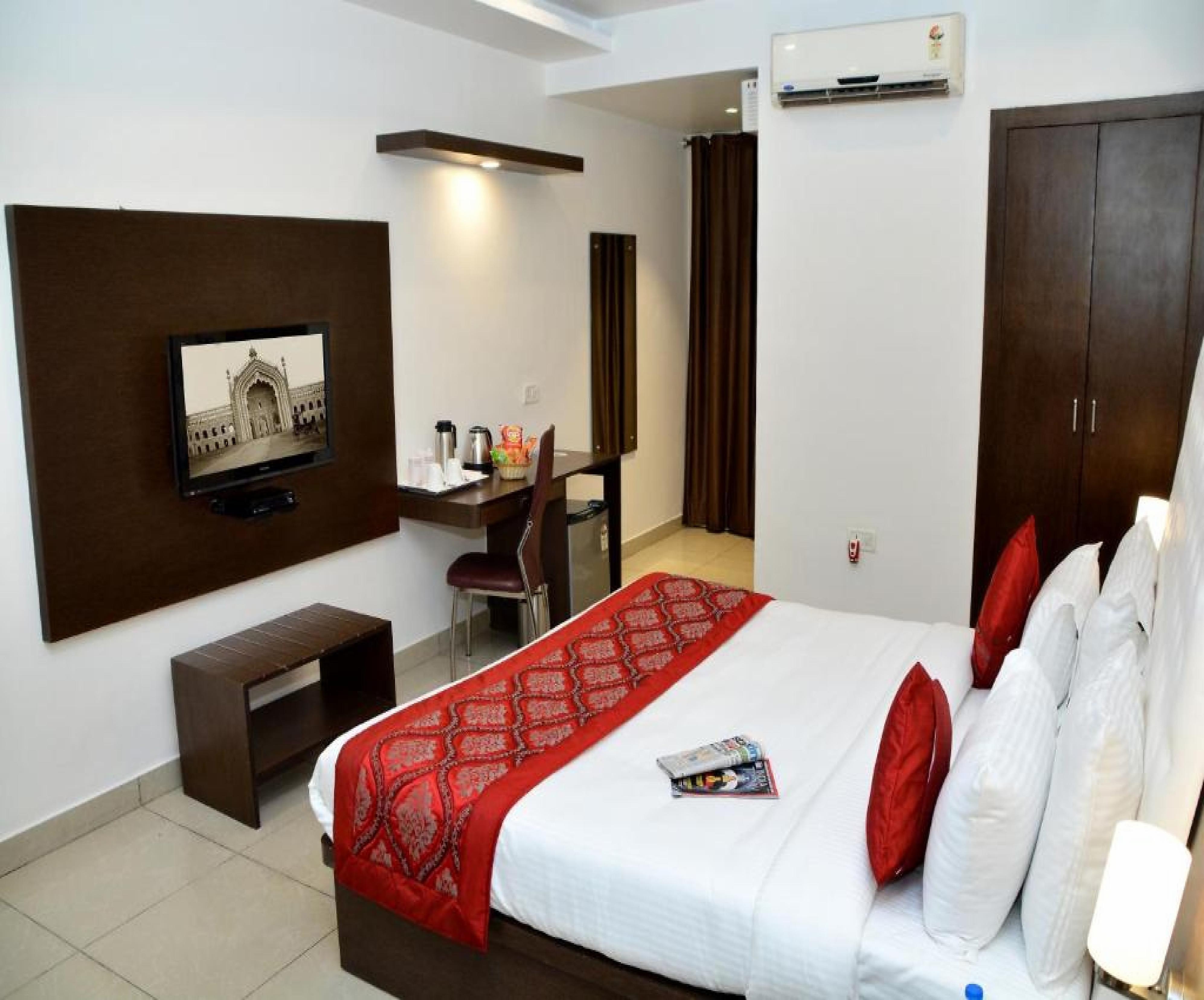 Hotel Surya Shelter - Tap to explore photos