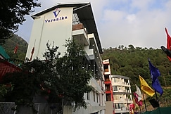 Veronika resort (A  Unit of GVM Resort), Solan