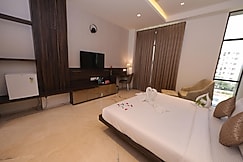 VRR Astoria Hotel and Convention Centre, Bangalore