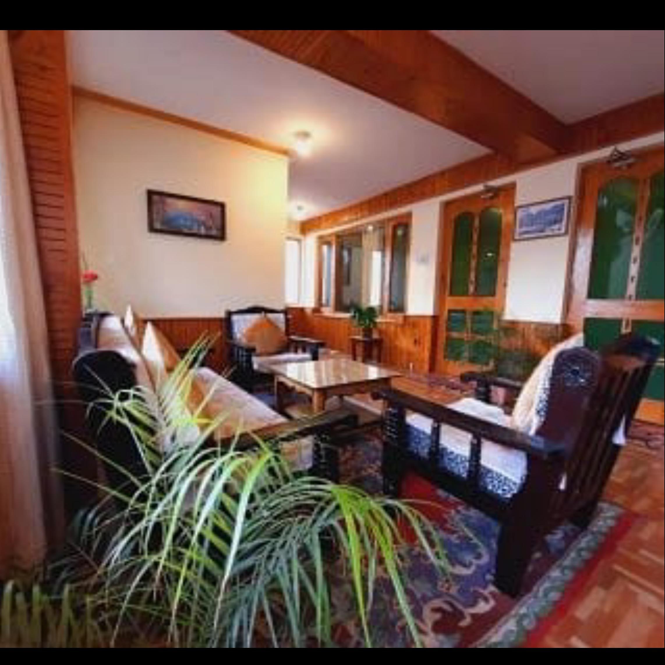 Nest Villa Homestay - Tap to explore photos