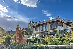 The Willow House, Leh