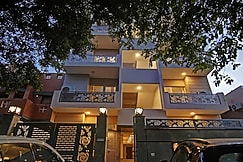 Treebo Aviraj Inn, Noida