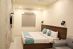 HOTEL BRIDGE VIEW (300 MTR NEAR ITWARI  JUNCTION ), Nagpur