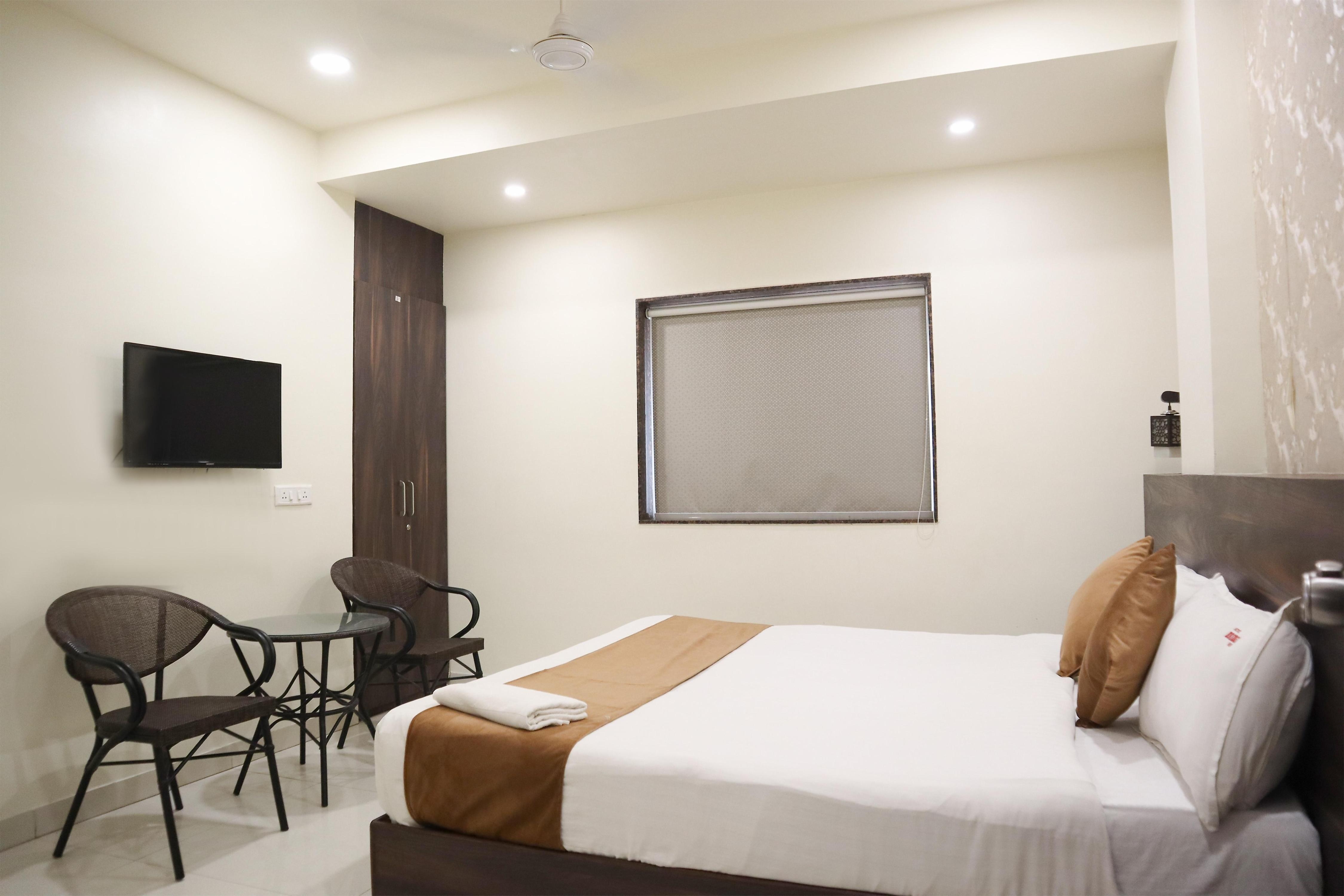 HOTEL BRIDGE VIEW (300 MTR NEAR ITWARI JUNCTION ) 2