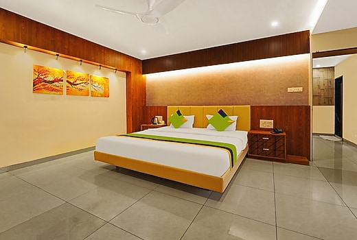 Treebo Surya Comforts, 200 Mtrs From Kolhapur Railway Station