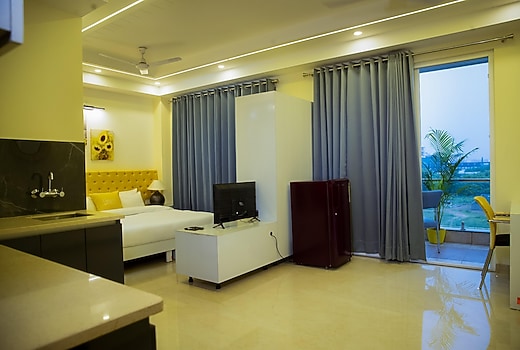 Lime Tree Luxury Studios | Element One