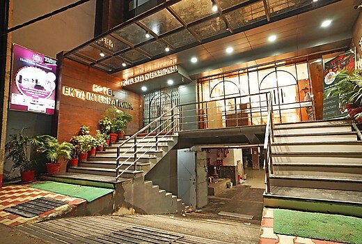 Hotel Ekta International