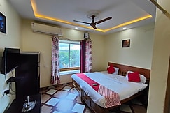 Pati Niwas Guest House, Jharsuguda