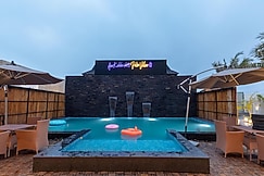 Palm 1 bhk Apartment | Pool, Lounge & Garden Caf, Amritsar