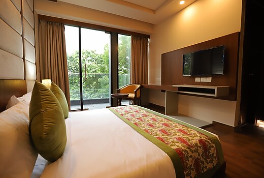 IP Royal - A Luxury Hotel, Laxmi Nagar Delhi