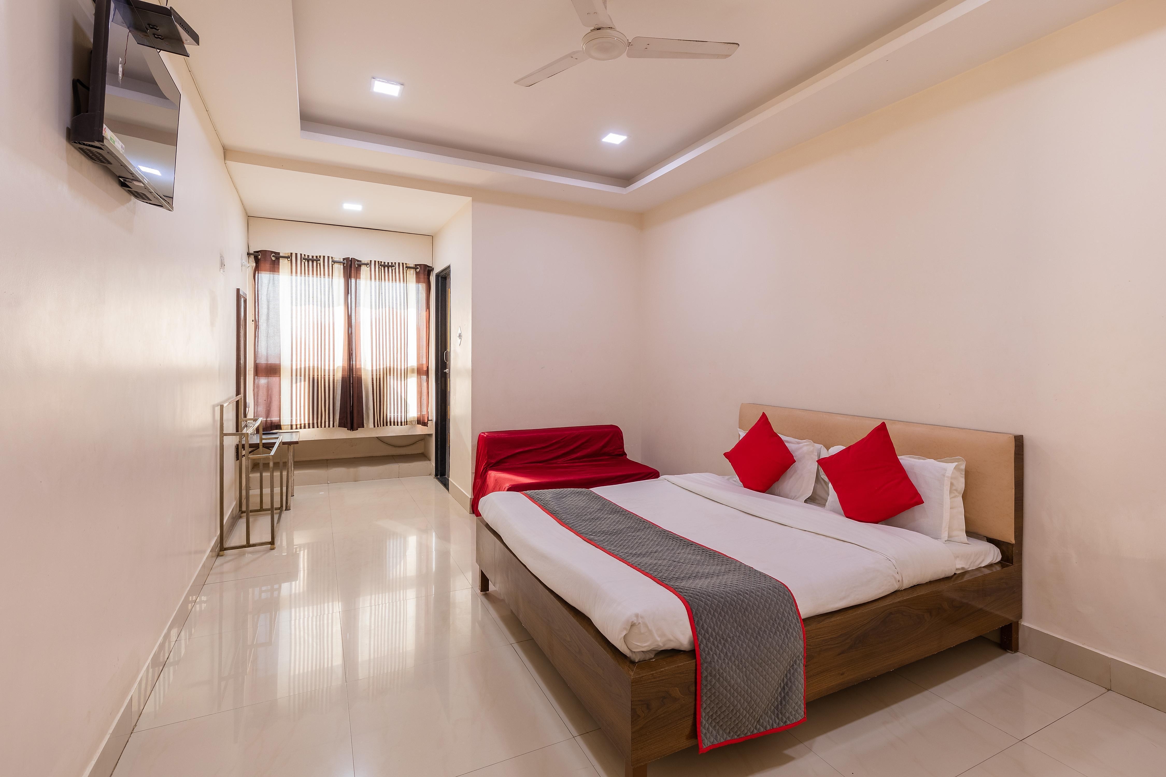 Hotel Ruchi shree Garden - Tap to explore photos