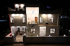 White Feather Homestay| Rooms & Rooftop , Udaipur