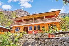 Tirthan Jaabal  Homestay, Banjar