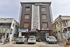 Nandha Grande, Udumalapet