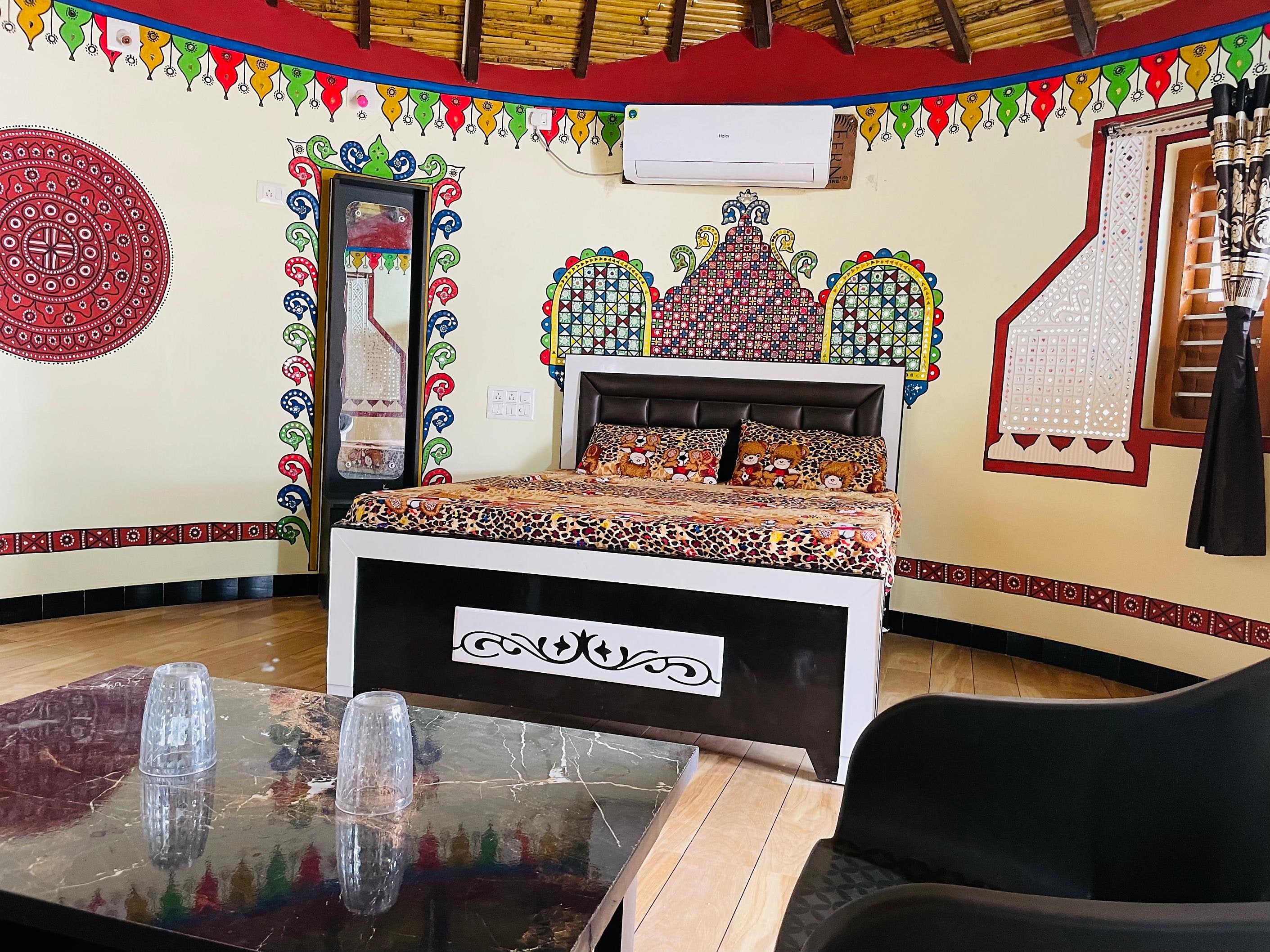 Khadir Homestay Resort Dholavira - Tap to explore photos