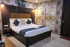 Hotel Amour, Rohtak