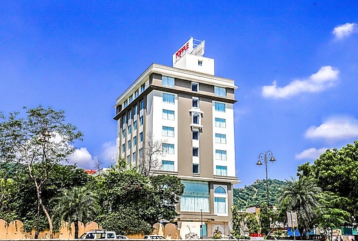 7 Apple Hotel Jalmahal Jaipur