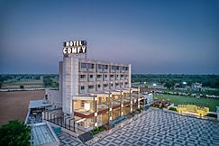 Hotel Comfy, Vadnagar
