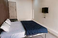 HOTEL ROYAL INN, Satna