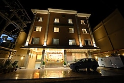 The Royal Class Hotel, Dabra