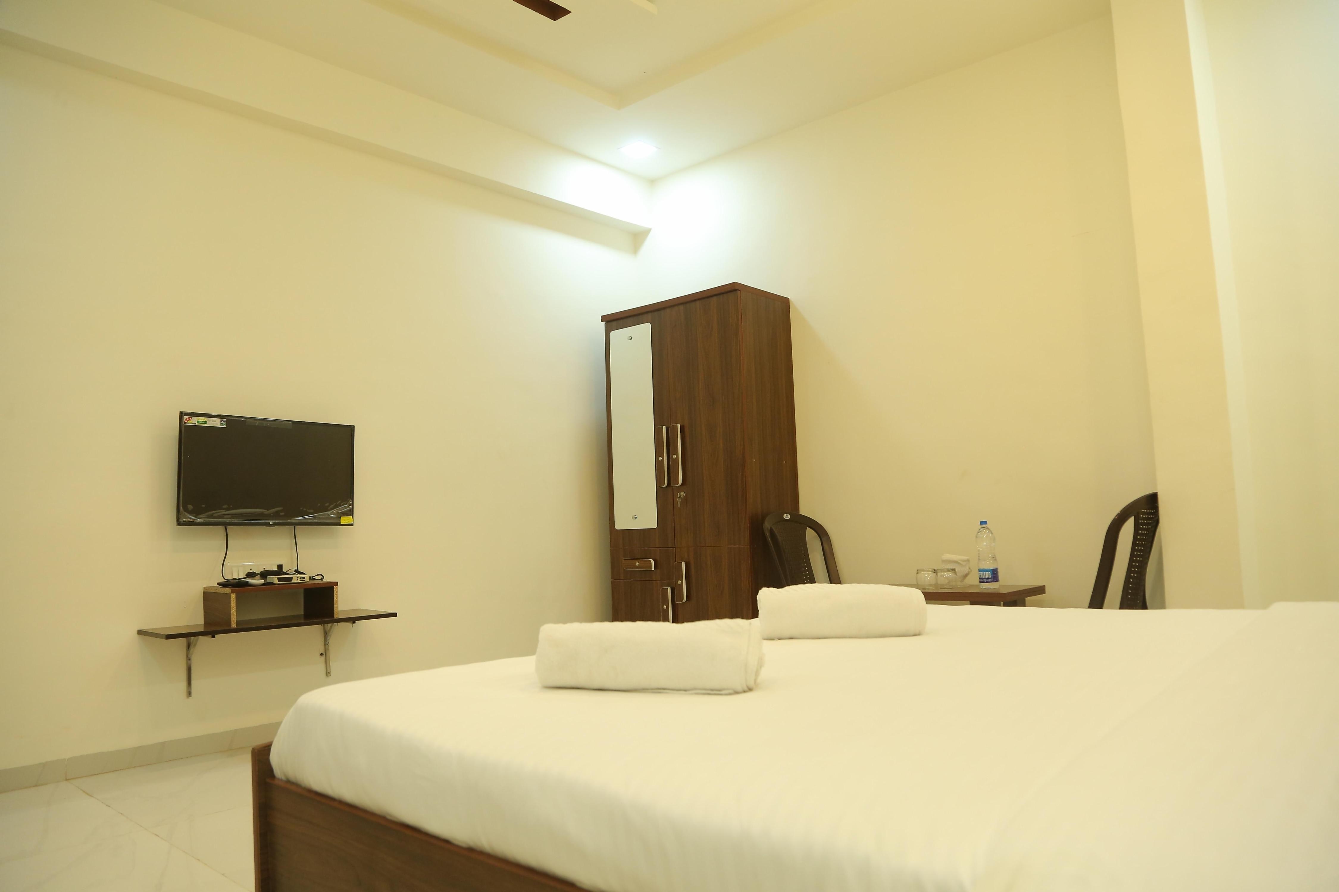 Deluxe Room 1