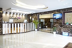 The Dwelling Inn, Greater Noida