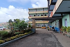 Sri Lakshmi Tourist Home, Coonoor