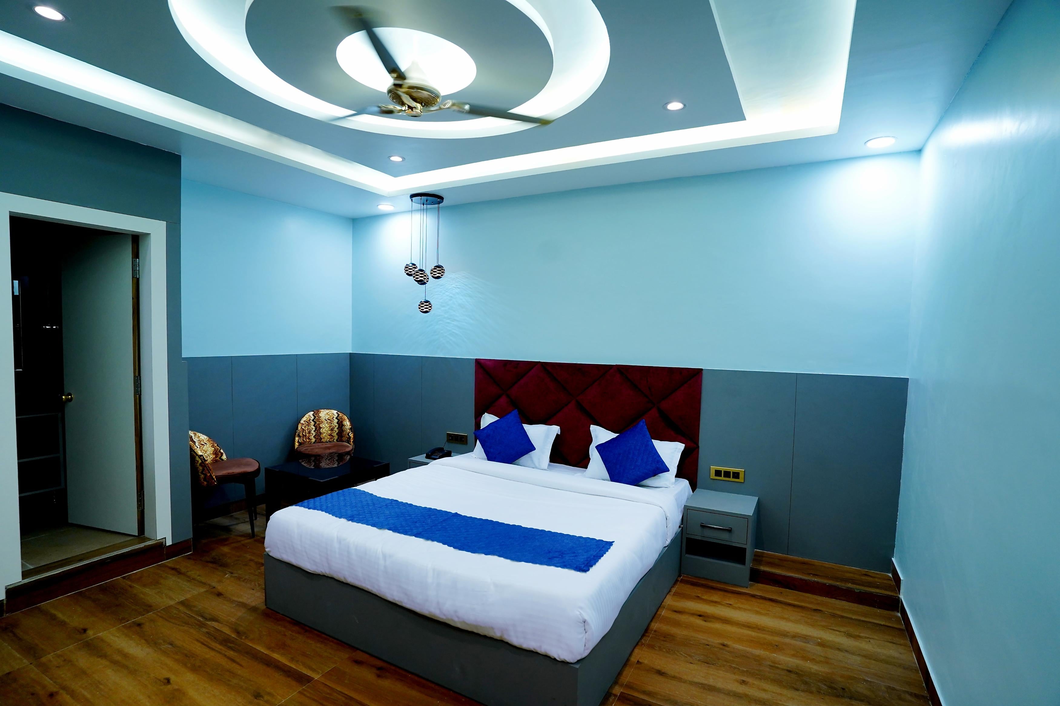 THE ROYALE AMOR HOTEL AND BANQUET - Tap to explore photos
