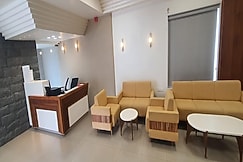 National Hotel and Guest House., Modasa