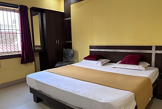 Tourist Home Chinmayi