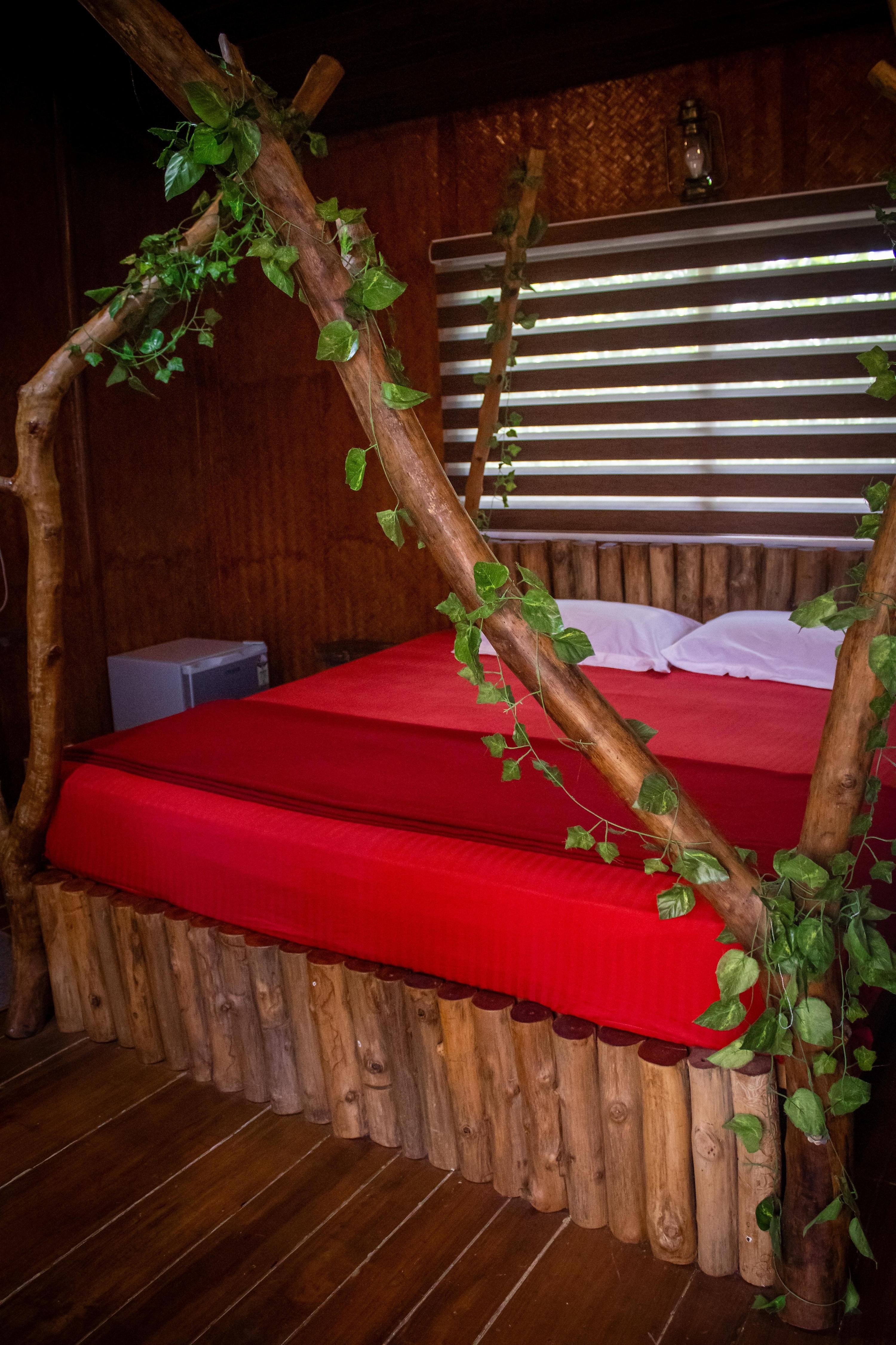 Ela forest Stay Tree House - Tap to explore photos