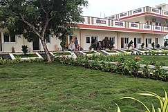 Moonlight Resort, Chirala