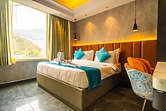 Ski Hotel & Resort by White Panda Hotels, Rishikesh