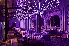 Planet Hollywood, Thane