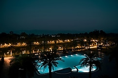 Arawali Ananta Elite, Desuri