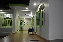 The Trippy Stays Bir, Bir Billing